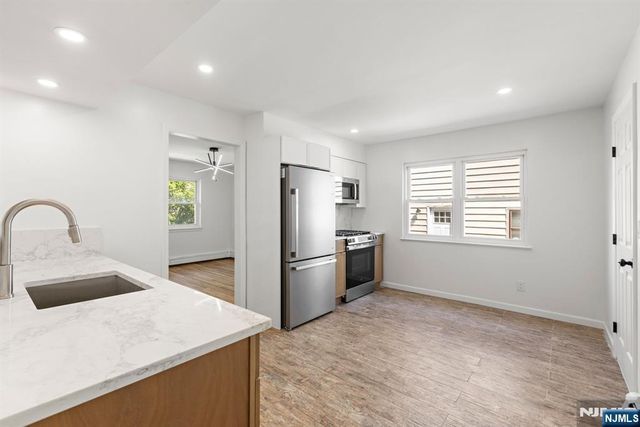 54 W Columbia Avenue, Palisades Park, NJ 07650