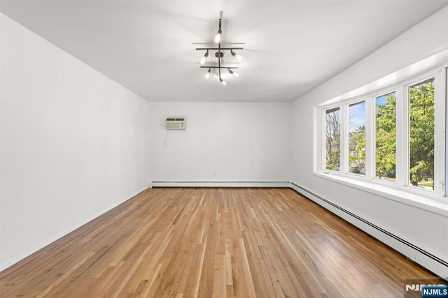 54 W Columbia Avenue, Palisades Park, NJ 07650