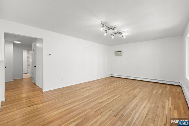 54 W Columbia Avenue, Palisades Park, NJ 07650