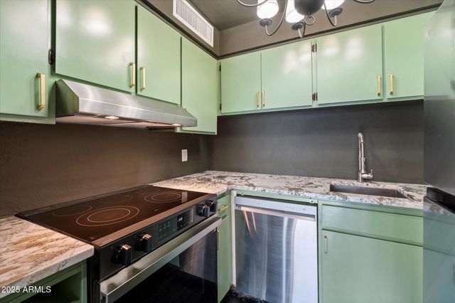 1018 E OSBORN Road E, Phoenix, AZ 85014