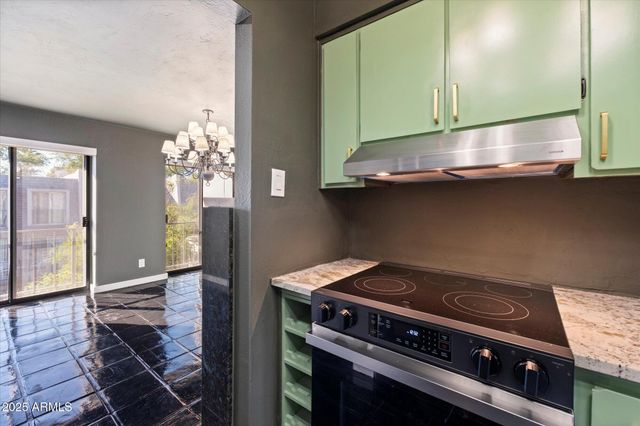 1018 E OSBORN Road E, Phoenix, AZ 85014