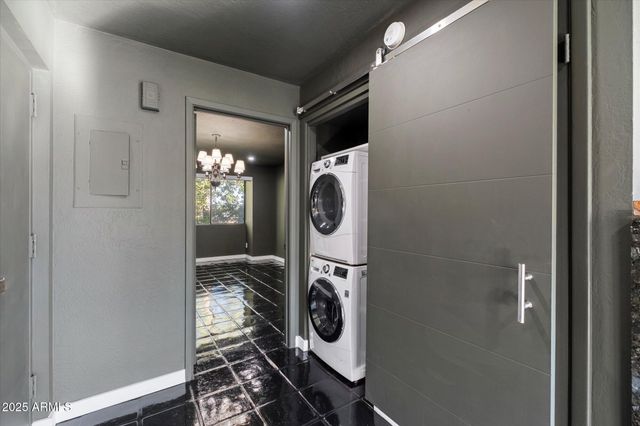 1018 E OSBORN Road E, Phoenix, AZ 85014