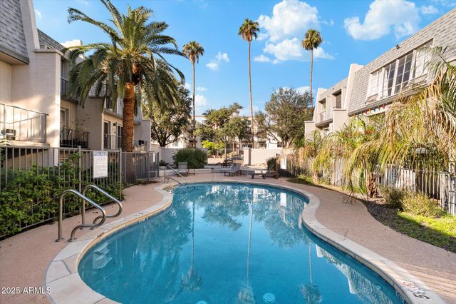 1018 E OSBORN Road E, Phoenix, AZ 85014