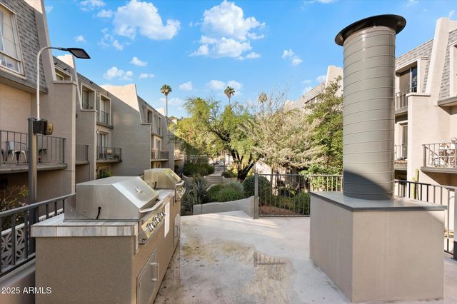 1018 E OSBORN Road E, Phoenix, AZ 85014