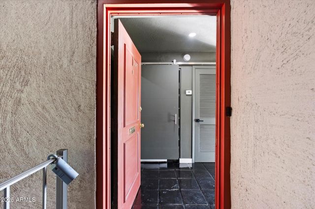 1018 E OSBORN Road E, Phoenix, AZ 85014