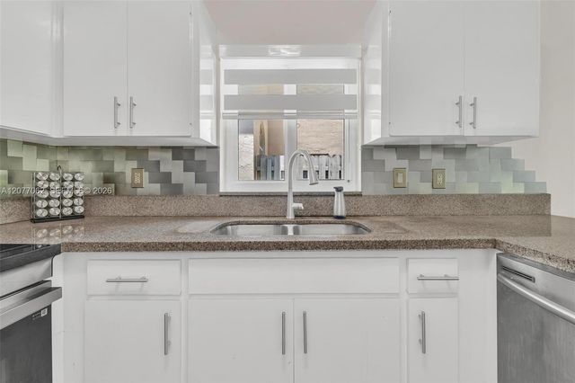 631 SW 176th Avenue, Pembroke Pines, FL 33029