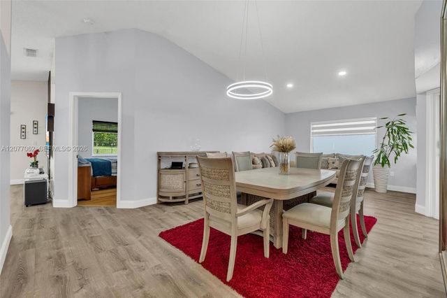 631 SW 176th Avenue, Pembroke Pines, FL 33029