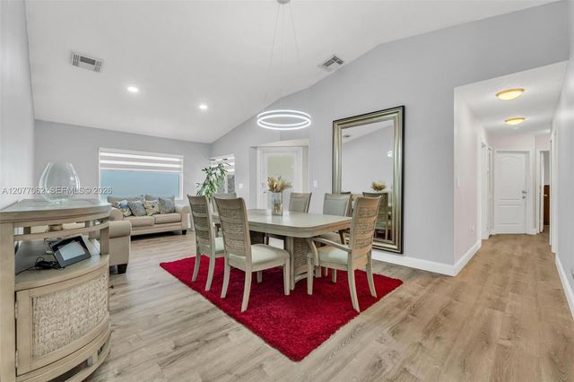 631 SW 176th Avenue, Pembroke Pines, FL 33029