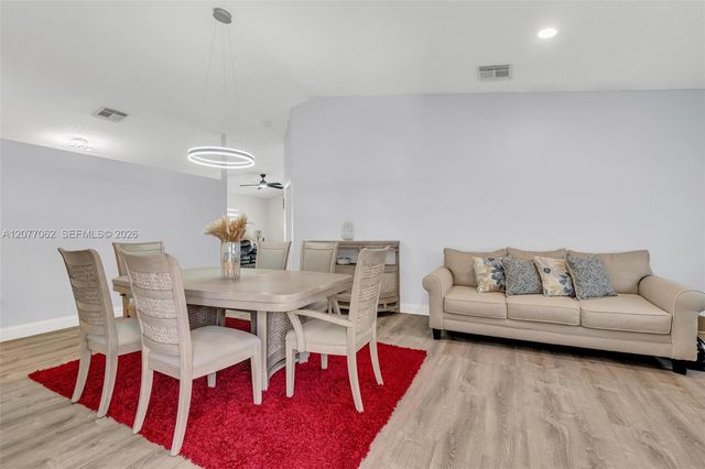 631 SW 176th Avenue, Pembroke Pines, FL 33029