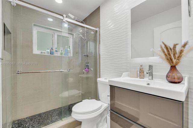 631 SW 176th Avenue, Pembroke Pines, FL 33029