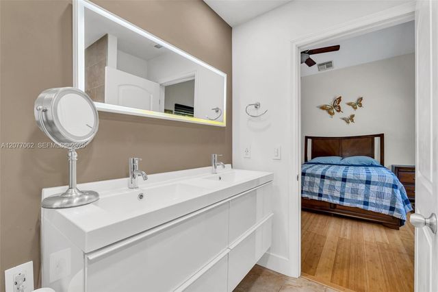 631 SW 176th Avenue, Pembroke Pines, FL 33029