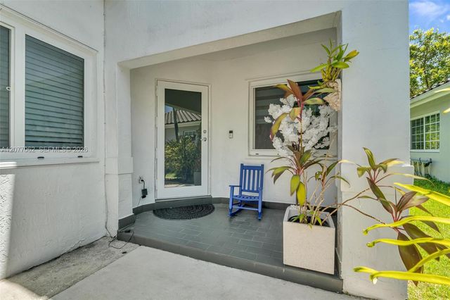 631 SW 176th Avenue, Pembroke Pines, FL 33029