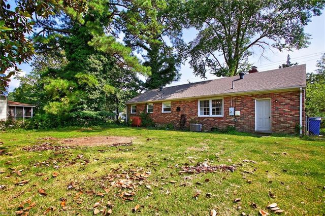 178 Colony RD, Newport News, VA 23602