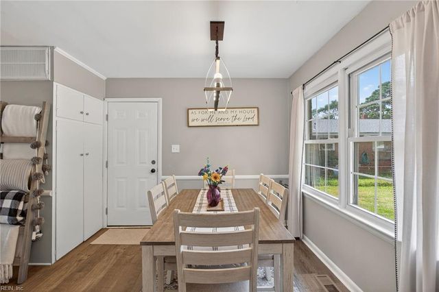 178 Colony RD, Newport News, VA 23602
