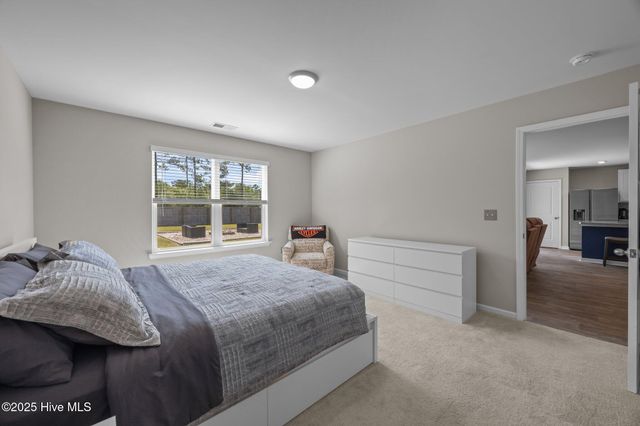 186 Everett Yopp Drive, Sneads Ferry, NC 28460