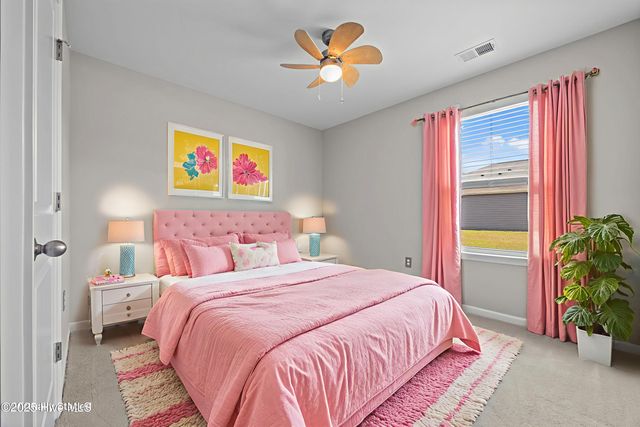 186 Everett Yopp Drive, Sneads Ferry, NC 28460