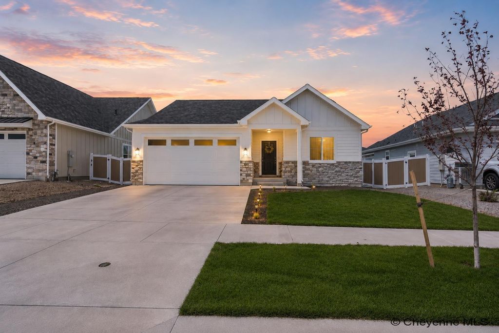 2306 LEDOUX DR, Cheyenne, WY 82007