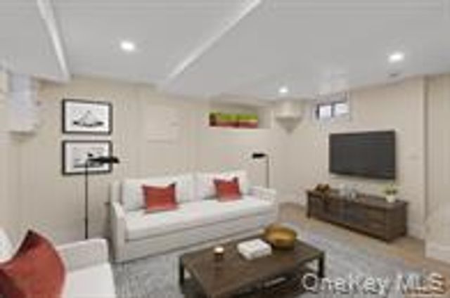 1019 Walsh Avenue, Woodmere, NY 11598