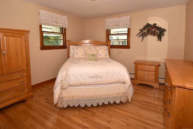 10 Trumbull Street, Newington, CT 06111