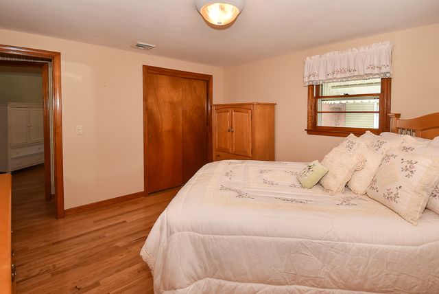 10 Trumbull Street, Newington, CT 06111