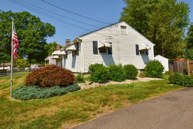 10 Trumbull Street, Newington, CT 06111