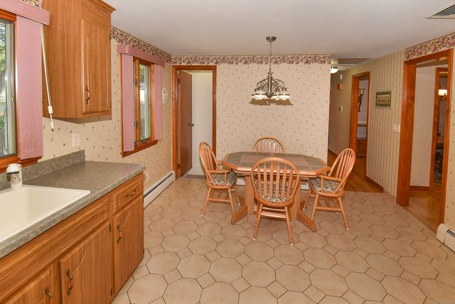 10 Trumbull Street, Newington, CT 06111