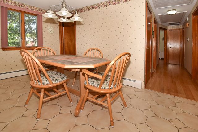 10 Trumbull Street, Newington, CT 06111