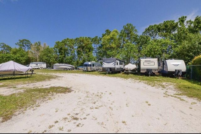 614 NE Muskrat, Port St. Lucie, Port St Lucie, FL 34983