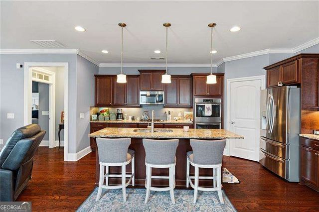 121 Clover Way, Woodstock, GA 30188