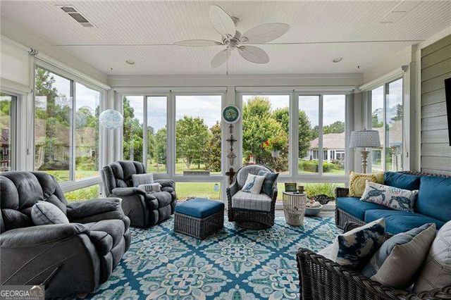 121 Clover Way, Woodstock, GA 30188