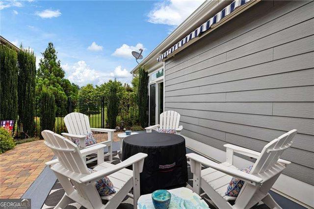 121 Clover Way, Woodstock, GA 30188