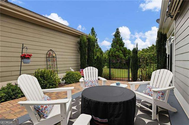 121 Clover Way, Woodstock, GA 30188