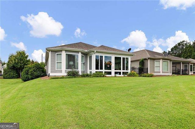 121 Clover Way, Woodstock, GA 30188
