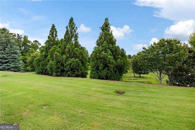 121 Clover Way, Woodstock, GA 30188