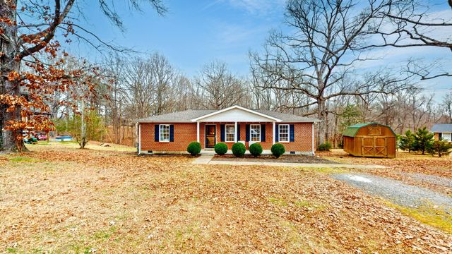 1007 Twin Oaks Dr, White Bluff, TN 37187