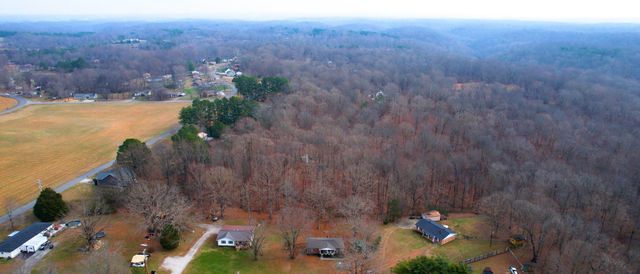 1007 Twin Oaks Dr, White Bluff, TN 37187