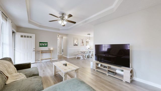 1007 Twin Oaks Dr, White Bluff, TN 37187