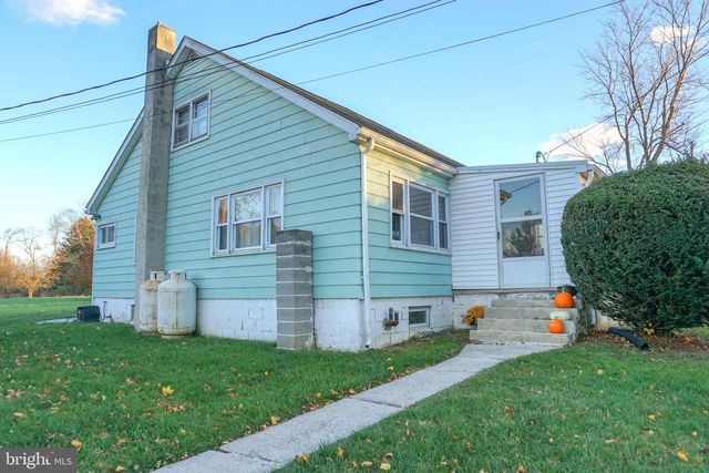 40 CUPOLA RD, Honey Brook, PA 19344