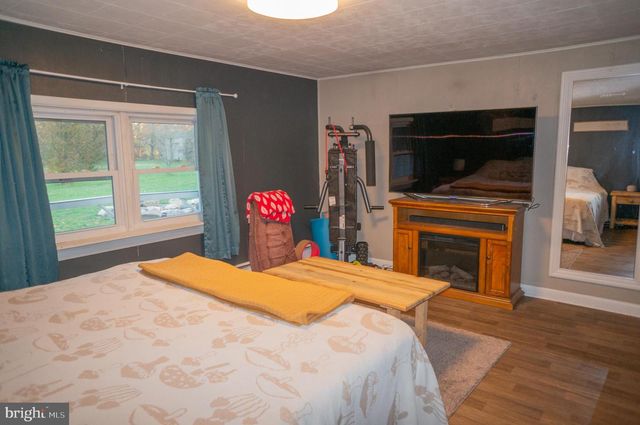 40 CUPOLA RD, Honey Brook, PA 19344