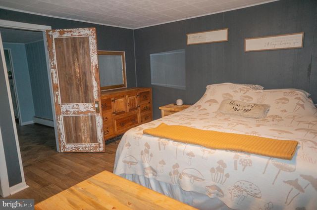 40 CUPOLA RD, Honey Brook, PA 19344