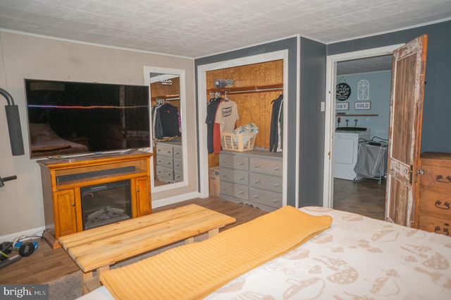 40 CUPOLA RD, Honey Brook, PA 19344