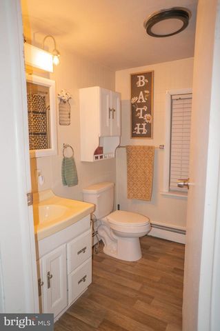 40 CUPOLA RD, Honey Brook, PA 19344