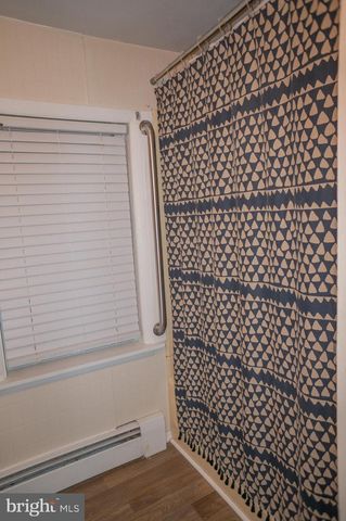 40 CUPOLA RD, Honey Brook, PA 19344