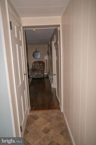 40 CUPOLA RD, Honey Brook, PA 19344