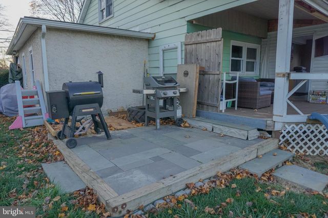 40 CUPOLA RD, Honey Brook, PA 19344