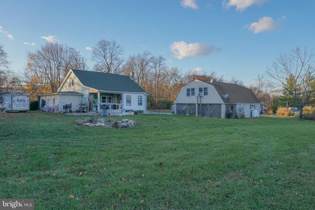 40 CUPOLA RD, Honey Brook, PA 19344