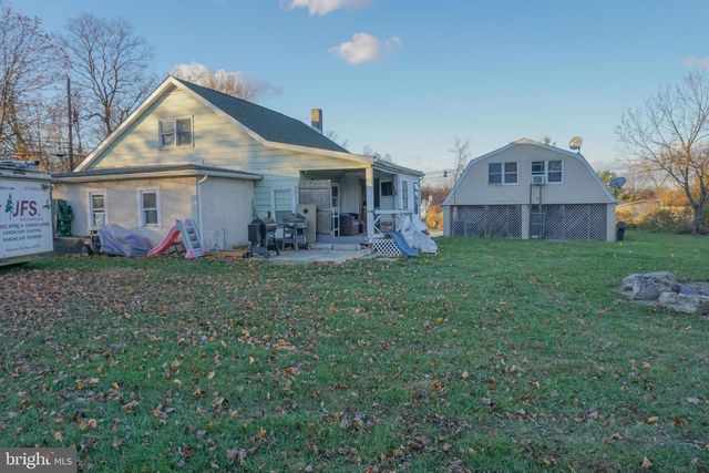 40 CUPOLA RD, Honey Brook, PA 19344