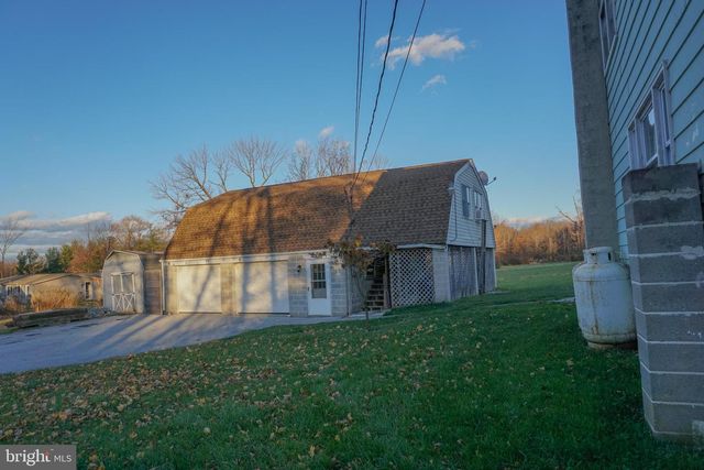 40 CUPOLA RD, Honey Brook, PA 19344