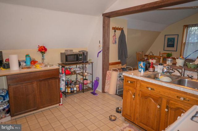 40 CUPOLA RD, Honey Brook, PA 19344