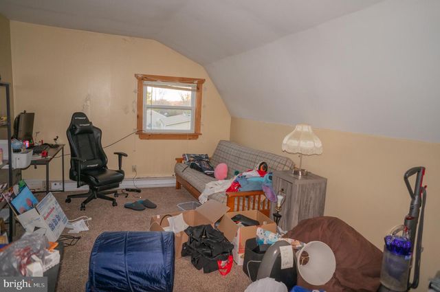 40 CUPOLA RD, Honey Brook, PA 19344